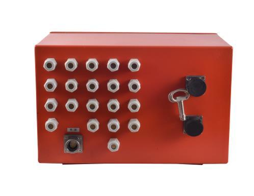 山東大齊KTC2.2(A)礦用隔爆兼本質**型電源箱(圖1) 山東大齊KTC2.2(A)礦用隔爆兼本質**型電源箱(圖1)